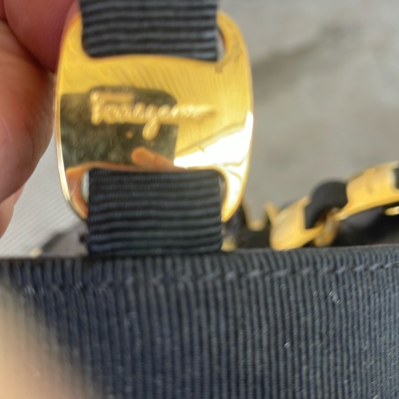 Ferragamo Black hand bag with gold accents is in good condition - Picture 3 of 9